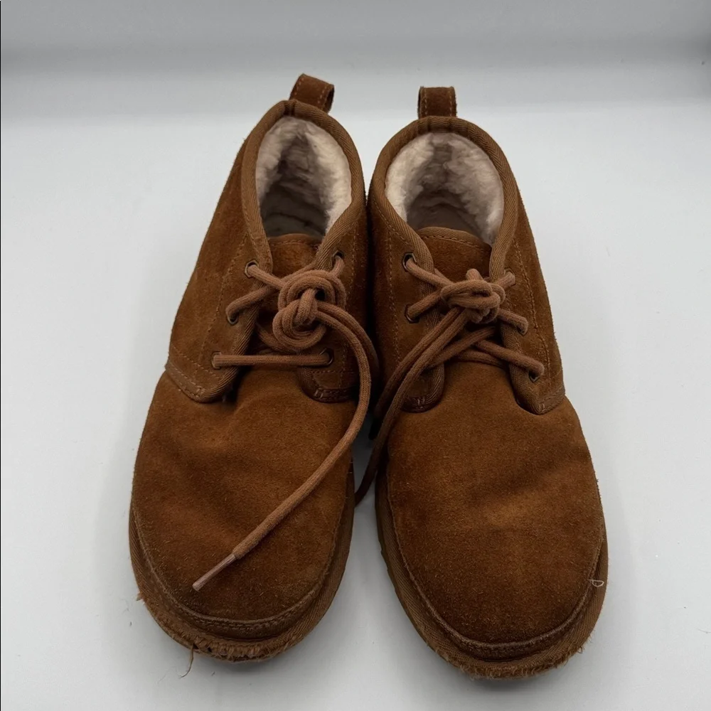 UGG Neumel Chestnut Suede Mens Chukka Boot 3236-CHE size 7 shoes Sherpa lined